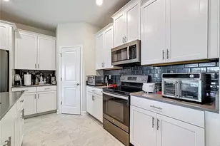 4900 Lotta Ct, Saint Cloud, FL 34772 - Photo 7