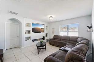 248 Tanglewood Dr, Davenport, FL 33896 - Photo 3