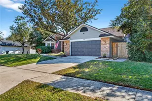 1014 Willa Lake Cir, Oviedo, FL 32765 - Photo 3