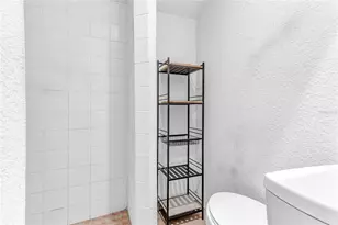 2121 Woodland Dr, Apopka, FL 32703 - Photo 23