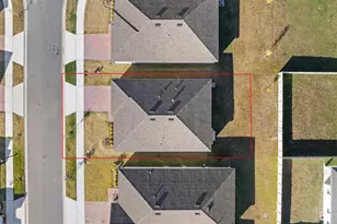 642 Duke Dr, Haines City, FL 33844 - Photo 3