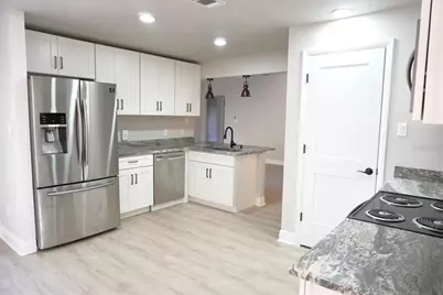 7811 Bay Cedar Drive, Orlando, FL 32835 - Photo 5