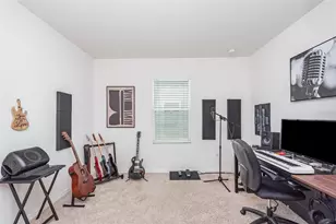 1031 August Sky Dr, Deltona, FL 32738 - Photo 19