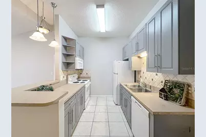 185 N Pearl Lake Causeway #210, Altamonte Springs, FL 32714 - Photo 9