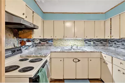 5230 Spirit Lake Rd, Winter Haven, FL 33880 - Photo 9