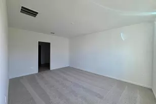 4664 Golden Knight Blvd, Kissimmee, FL 34746 - Photo 13