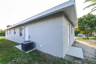 1706 17th Ave Dr E, Palmetto, FL 34221 - Photo 15