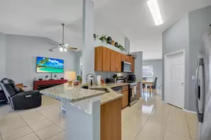 364 Cloverdale Rd, Winter Haven, FL 33884 - Photo 3