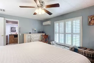 812 Swallow Ln, Osteen, FL 32764 - Photo 25