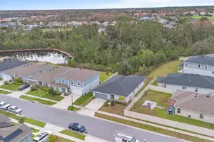 1557 Venice Ln, Davenport, FL 33896 - Photo 9