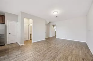 2692 White Isle Ln, Orlando, FL 32825 - Photo 7