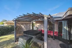 921 N 4th Ave, Deltona, FL 32725 - Photo 29