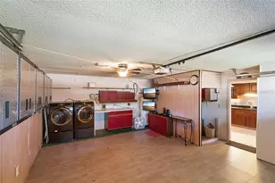 921 N 4th Ave, Deltona, FL 32725 - Photo 23