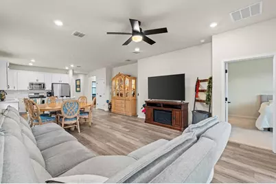 13615 Splashing Isla Drive, Winter Garden, FL 34787 - Photo 17