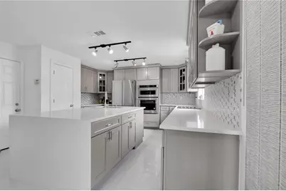 3064 Tobago Avenue, Clermont, FL 34711 - Photo 11