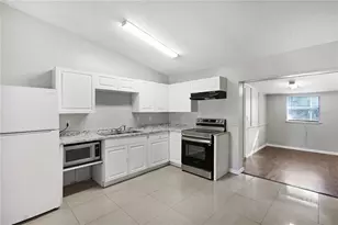 3802 Shady Grove Cir, Orlando, FL 32810 - Photo 5