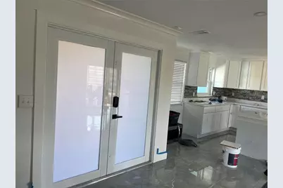 1736 Colorado Avenue NE, Saint Petersburg, FL 33703 - Photo 9