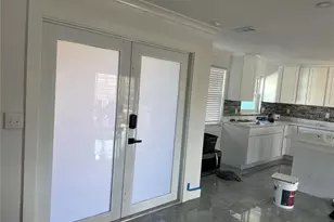 1736 Colorado Ave NE, Saint Petersburg, FL 33703 - Photo 9