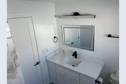 1736 Colorado Avenue NE, Saint Petersburg, FL 33703 - Photo 5
