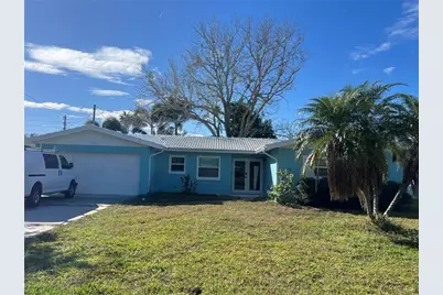 1736 Colorado Avenue NE, Saint Petersburg, FL 33703 - Photo 1