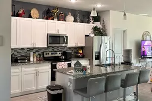 697 James Ct, Kissimmee, FL 34759 - Photo 3