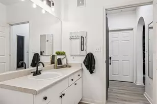 911 N Orange Ave, Orlando, FL 32801 - Photo 19