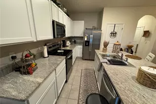 5365 Pinecone Ct, Wildwood, FL 34785 - Photo 17