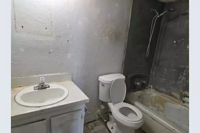 2789 L B McLeod Road #D, Orlando, FL 32805 - Photo 5