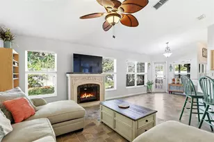 1012 Marisol Ct, Orlando, FL 32828 - Photo 3