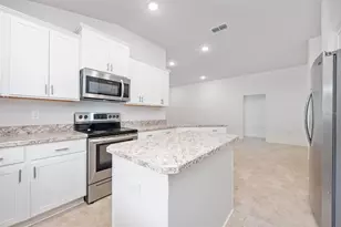 1130 Berry Ln, Davenport, FL 33837 - Photo 11