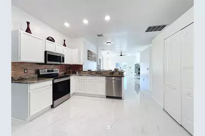 4110 Andover Cay Boulevard, Orlando, FL 32825 - Photo 9