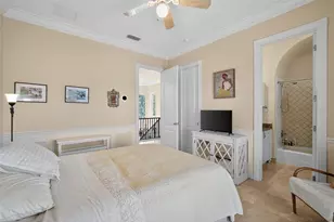 1444 Harbor Dr, Sarasota, FL 34239 - Photo 41