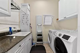 1444 Harbor Dr, Sarasota, FL 34239 - Photo 45