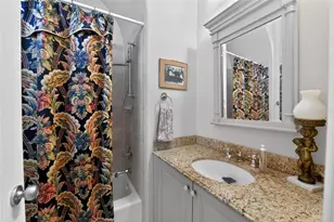 1444 Harbor Dr, Sarasota, FL 34239 - Photo 43