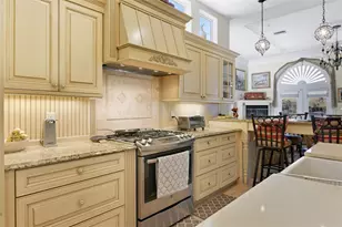 1444 Harbor Dr, Sarasota, FL 34239 - Photo 21