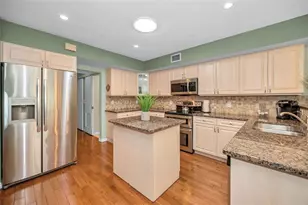 250 Rosery Rd NW, Largo, FL 33770 - Photo 13