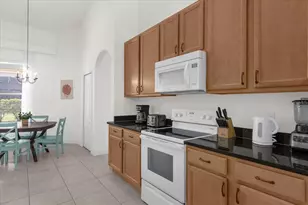 4072 Oak Tree Dr, Davenport, FL 33837 - Photo 9