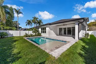 1010 Venetian Ave, Orlando, FL 32804 - Photo 17