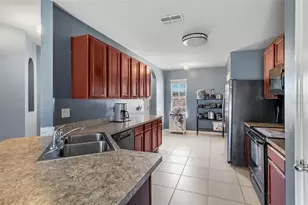 1108 Brenton Manor Dr, Winter Haven, FL 33881 - Photo 9