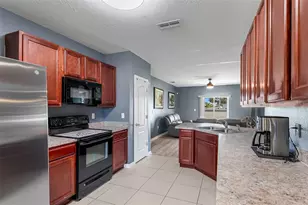 1108 Brenton Manor Dr, Winter Haven, FL 33881 - Photo 7
