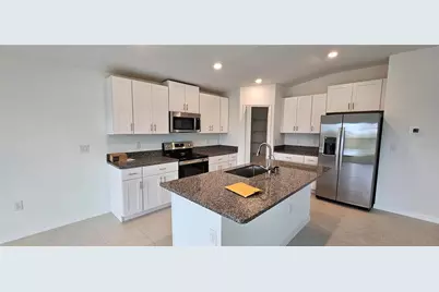 8598 Parsons Hill Boulevard, Wesley Chapel, FL 33545 - Photo 11