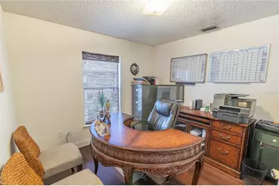 5501 Chatham Woods Court, Orlando, FL 32808 - Photo 13