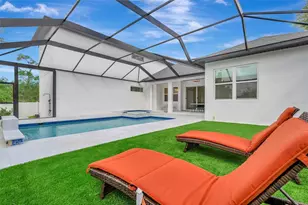 916 Highland St, Sarasota, FL 34234 - Photo 3