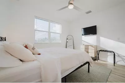 916 Highland Street, Sarasota, FL 34234 - Photo 31