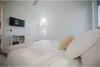 916 Highland Street, Sarasota, FL 34234 - Photo 29