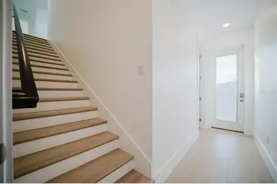 916 Highland Street, Sarasota, FL 34234 - Photo 21