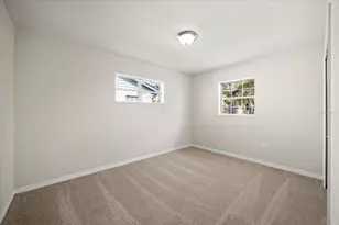 2525 Kingsland Ave, Orlando, FL 32808 - Photo 11