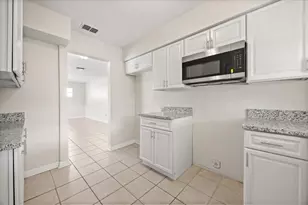 2525 Kingsland Ave, Orlando, FL 32808 - Photo 5