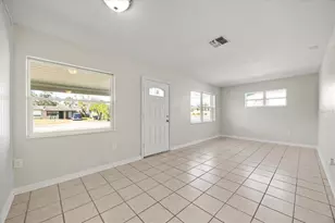 2525 Kingsland Ave, Orlando, FL 32808 - Photo 7