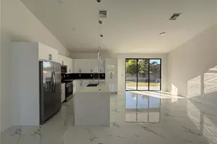 2620 NE 22nd Ave, Cape Coral, FL 33909 - Photo 9